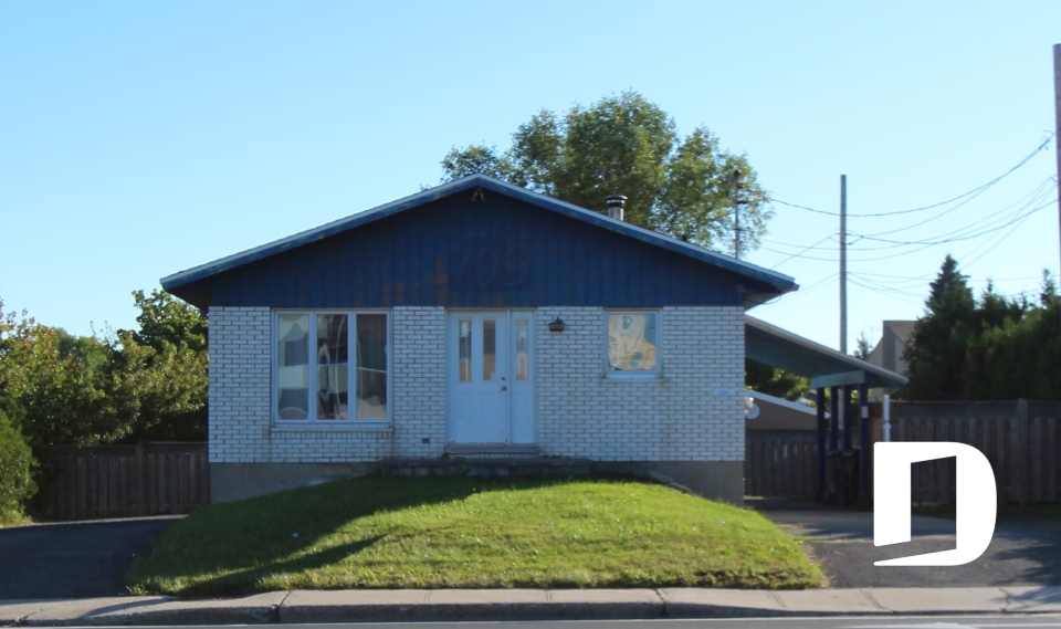 Renovation 8008 - Before