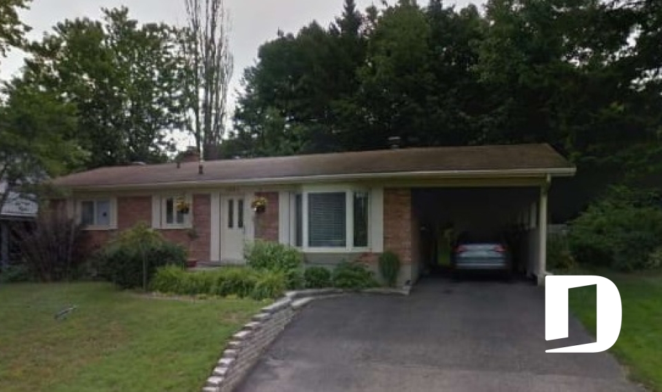 Renovation 8021 - Before