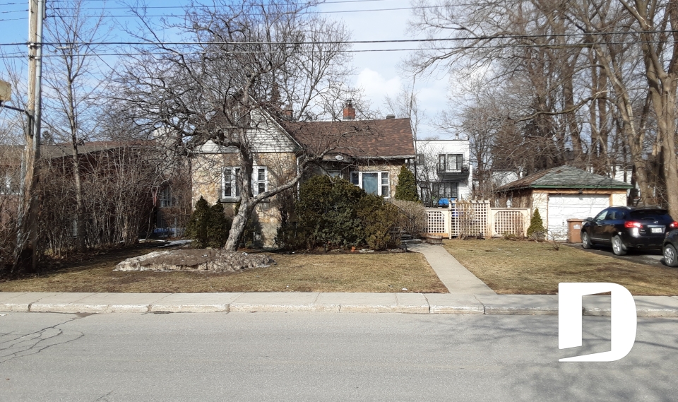 Renovation 8038 - Before