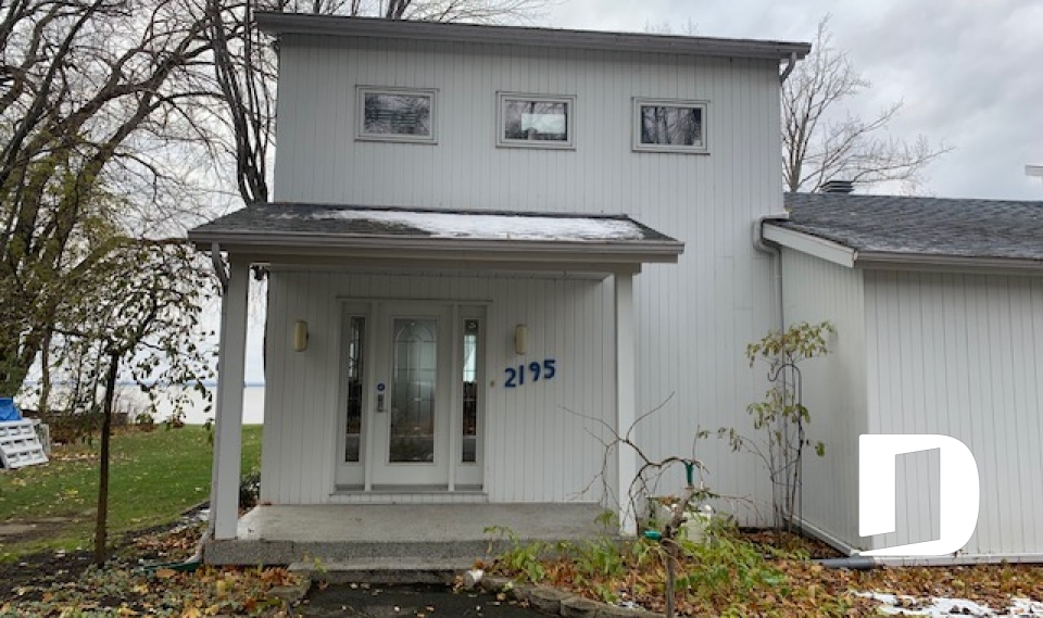 Renovation 8022 - Before