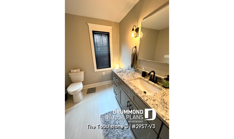Photo Bathroom - The Touchstone 3
