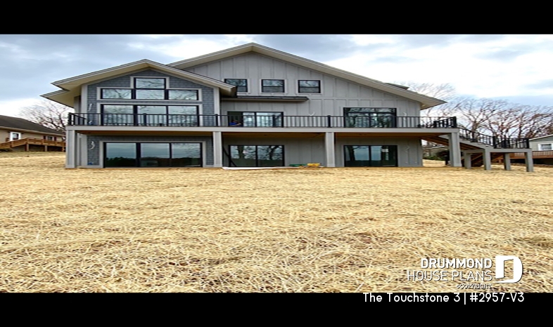 Photo front - The Touchstone 3