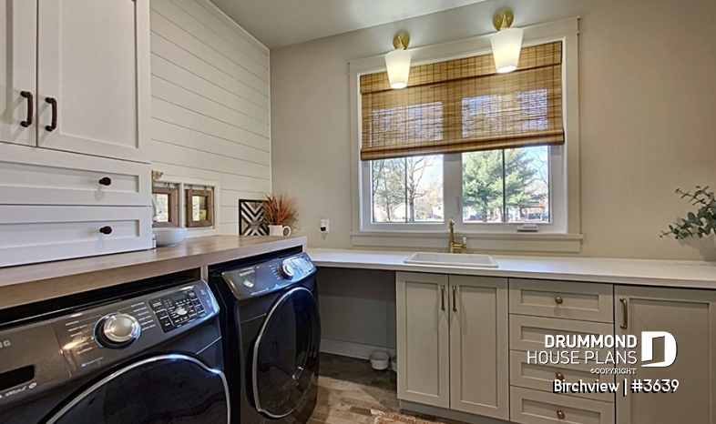 Photo Utility room/laundry room - Birchview