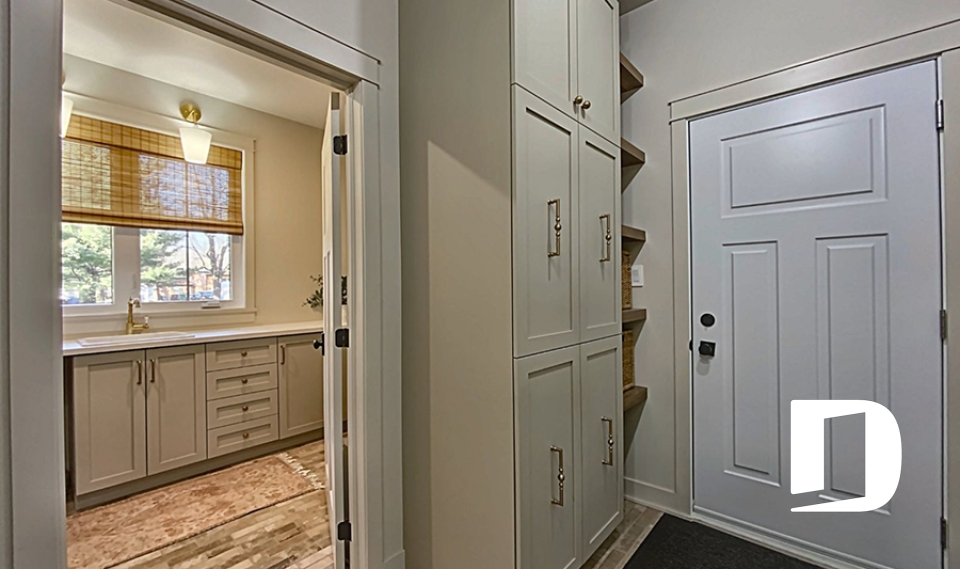 Photo Utility room/laundry room - Birchview