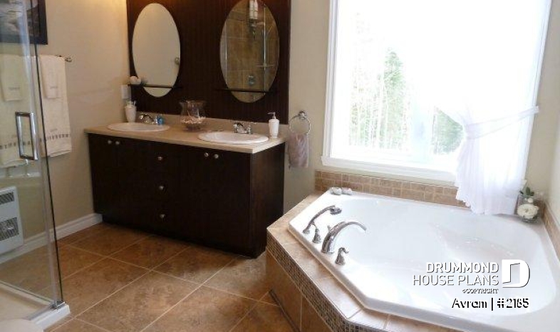 Photo Bathroom - Avram