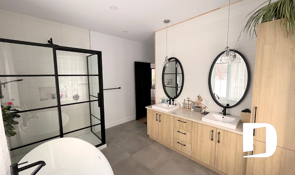 Photo Bathroom - Maple Way