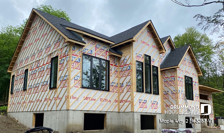 Photo front - Maple Way 2