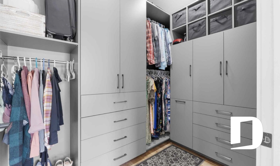 Photo Walk-in closet - Oxford 2