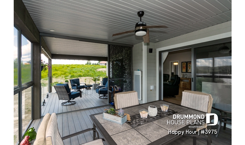 Photo Deck - Happy Hour