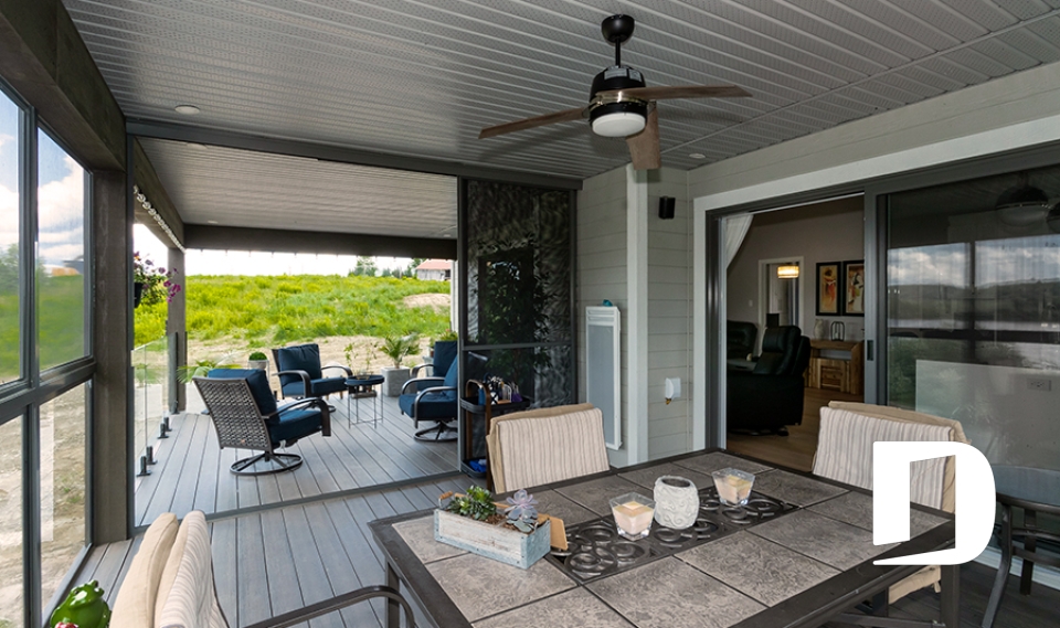 Photo Deck - Happy Hour