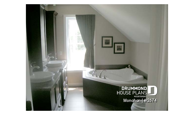 Photo Bathroom - Monahan