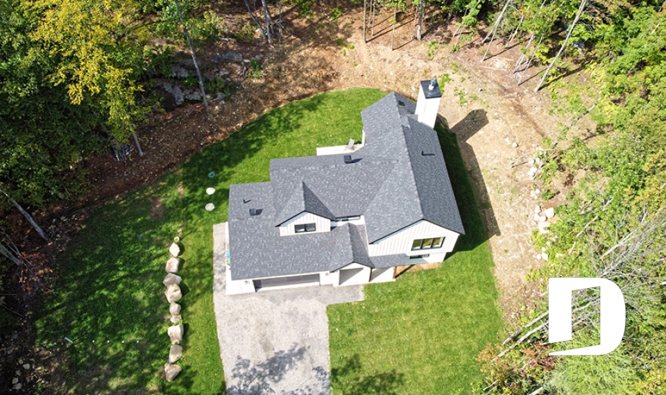 Photo front - Hiden Hill