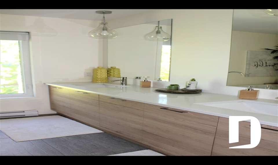 Photo Bathroom - Collins