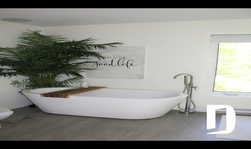 Photo Bathroom - Collins