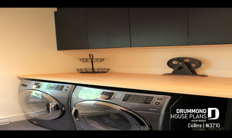 Photo Utility room/laundry room - Collins