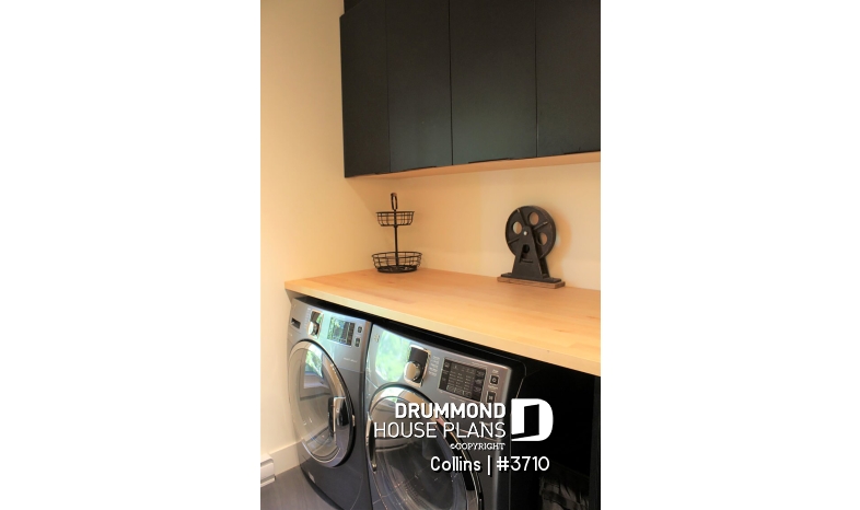 Photo Utility room/laundry room - Collins