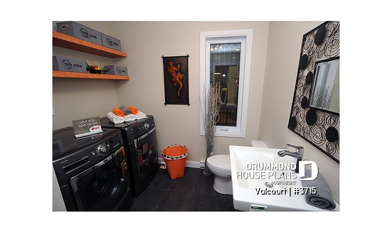 Photo Utility room/laundry room - Valcourt