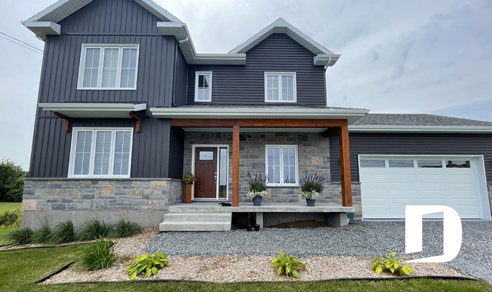 Photo front - Oakville 2