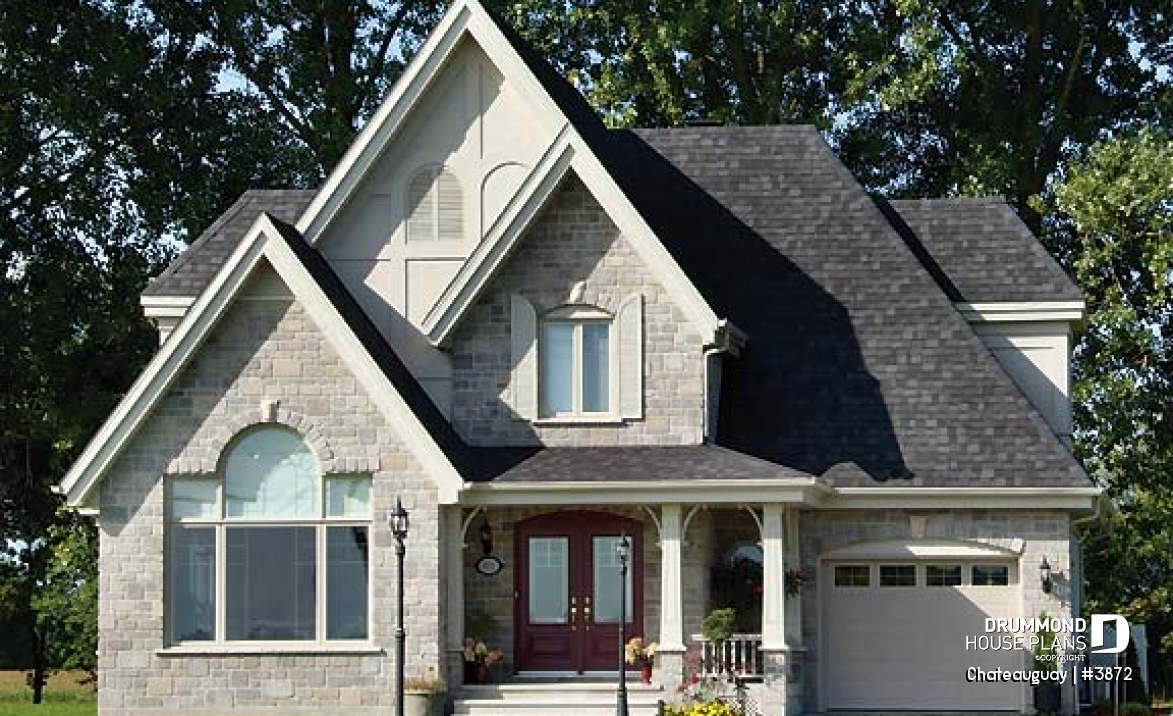 front - BASE MODEL - Manor style house for reduced mobility with elevator, 3 bedrooms, garage - Chateauguay