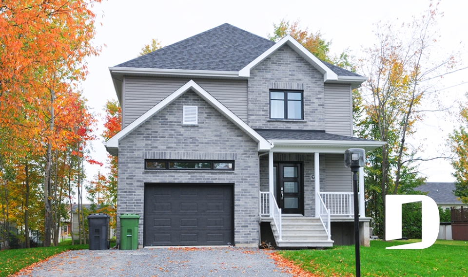 Photo front - Danforth