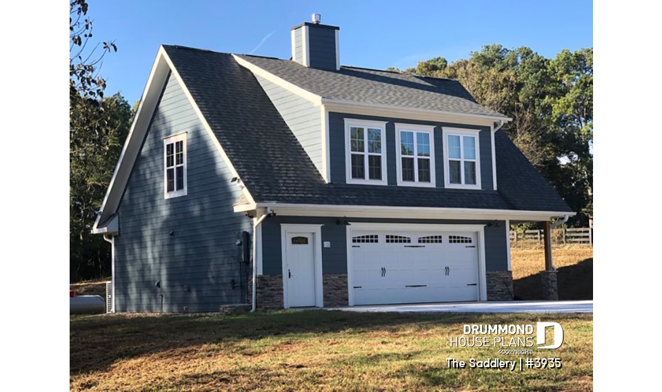 front - BASE MODEL - Two-bedrooms garage apartment, 2 shower rooms, open concept with cathedral ceiling &amp; fireplace - The Saddlery