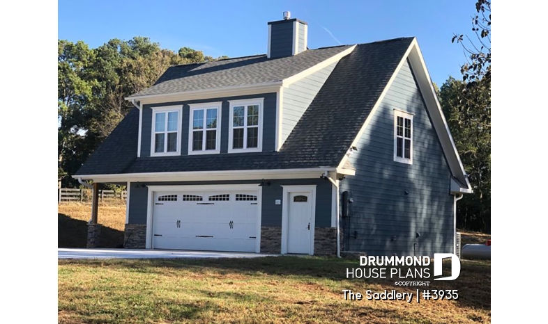 Photo front - The Saddlery