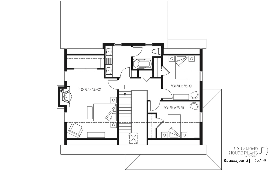 2nd level - Country cottage, 3 bedrooms, large kitchen  island, planning desk, pantry, outdoor kitchen, large covered deck - Beausejour 3